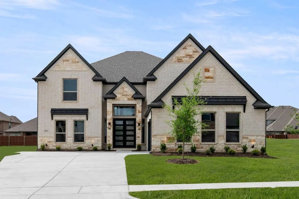 337 Willie Way, Burleson