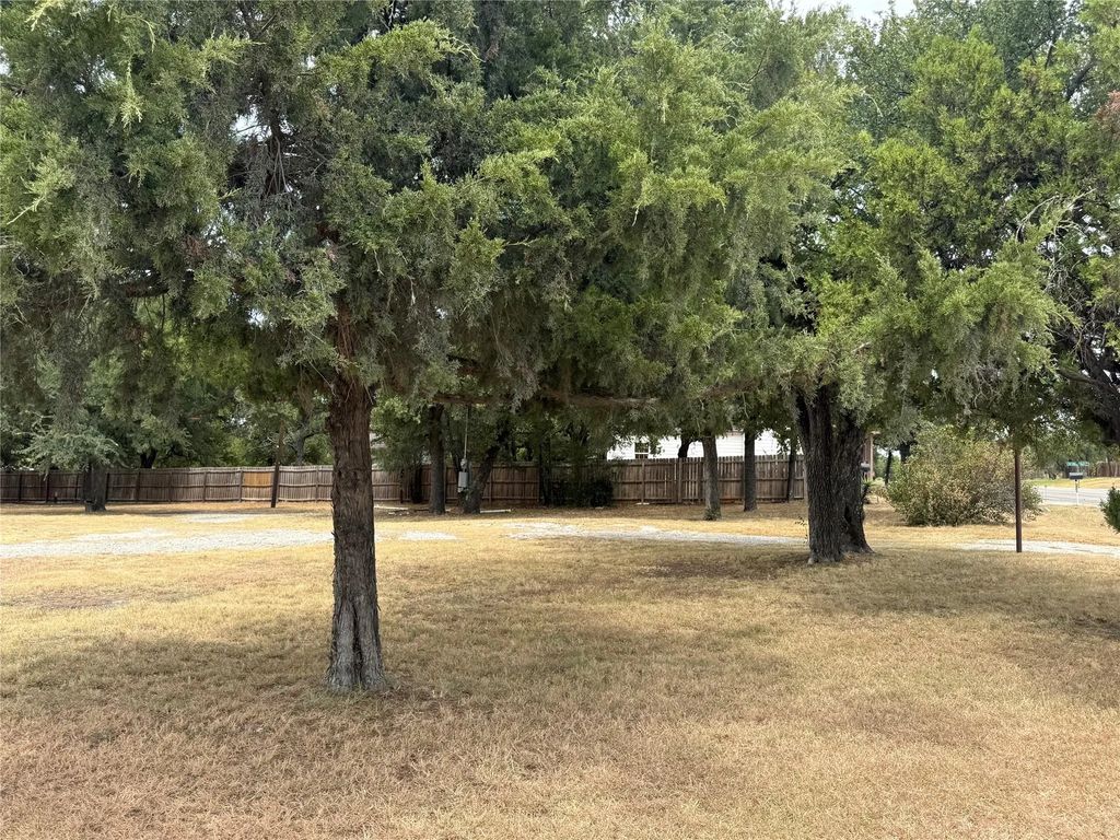 2923 Millsap Highway, Mineral Wells