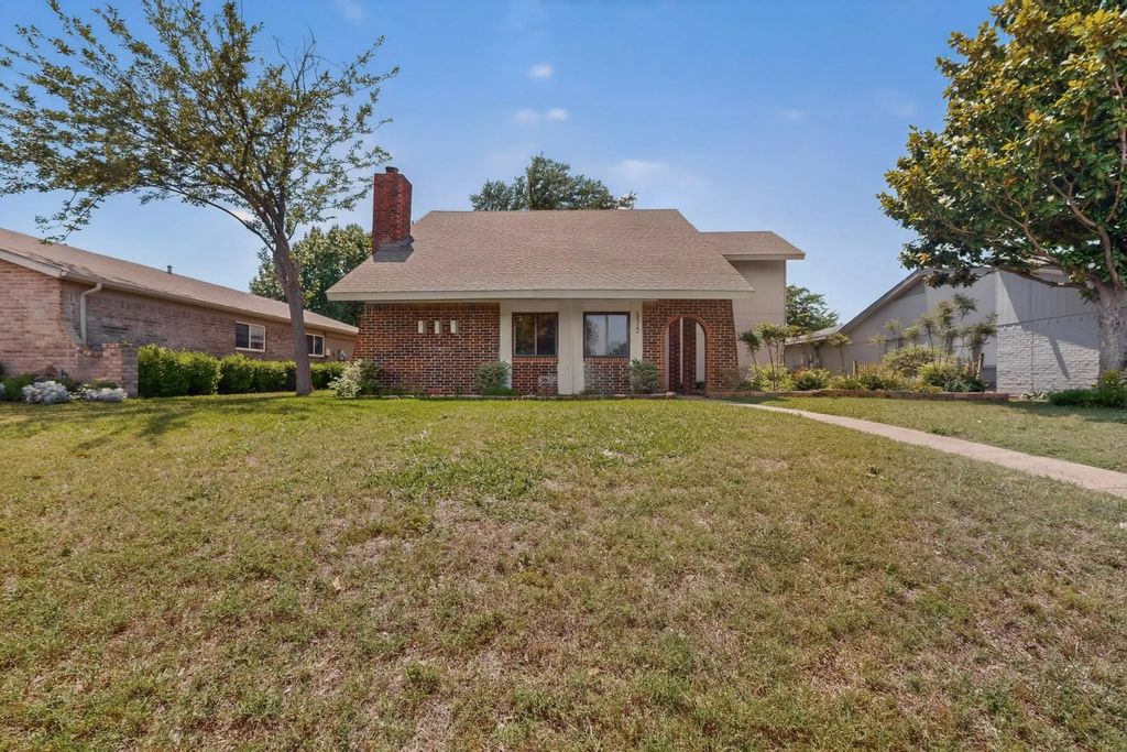 5513 Galaxie Road, Garland