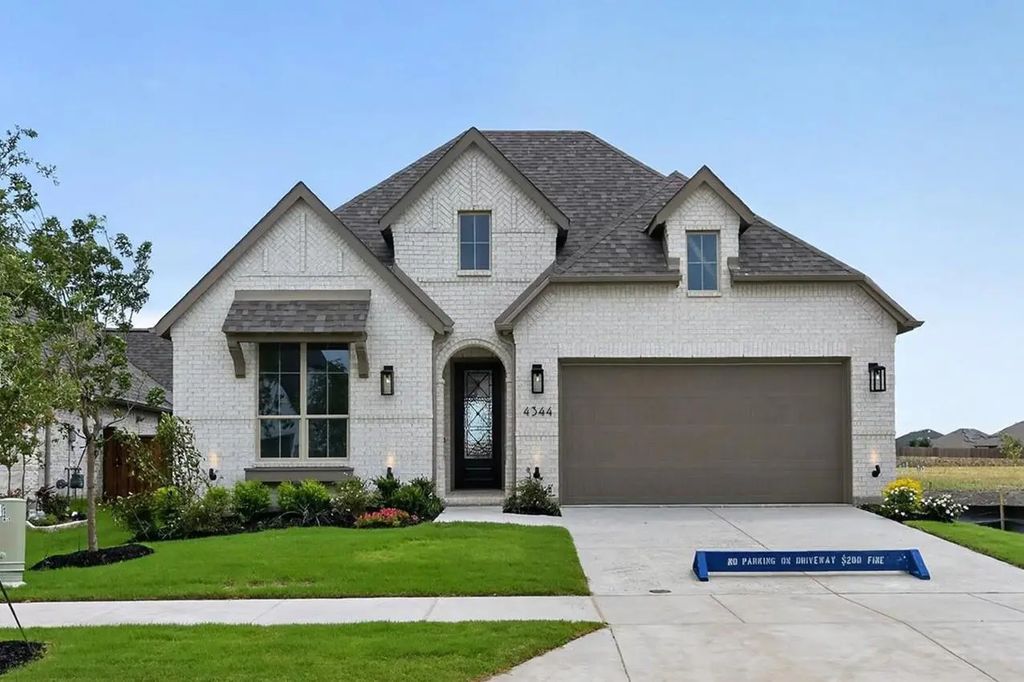 4344 Double Diamond Drive, Celina
