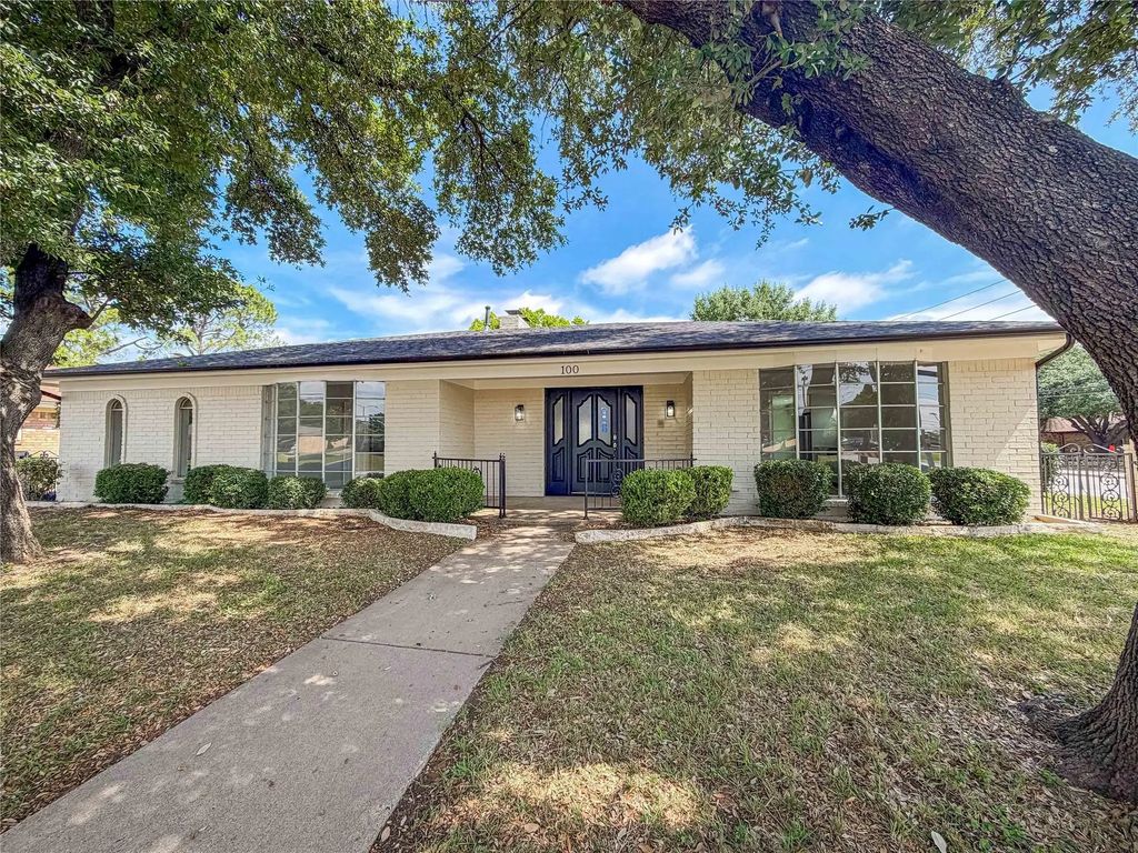100 W Pleasantview Drive, Hurst