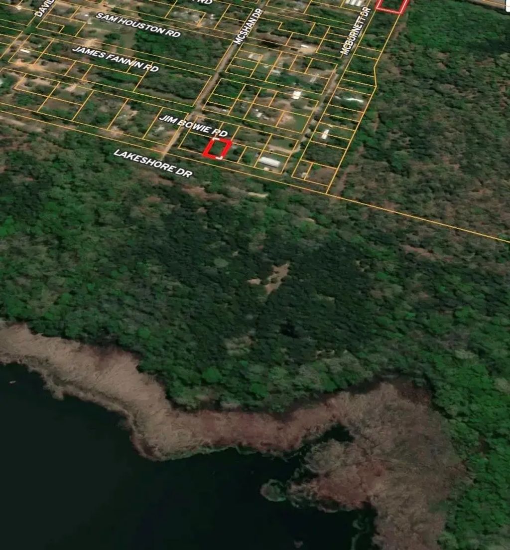 500 Lakeshore Drive, Honey Grove