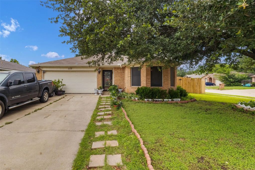 300 Comiskey Court, Saginaw