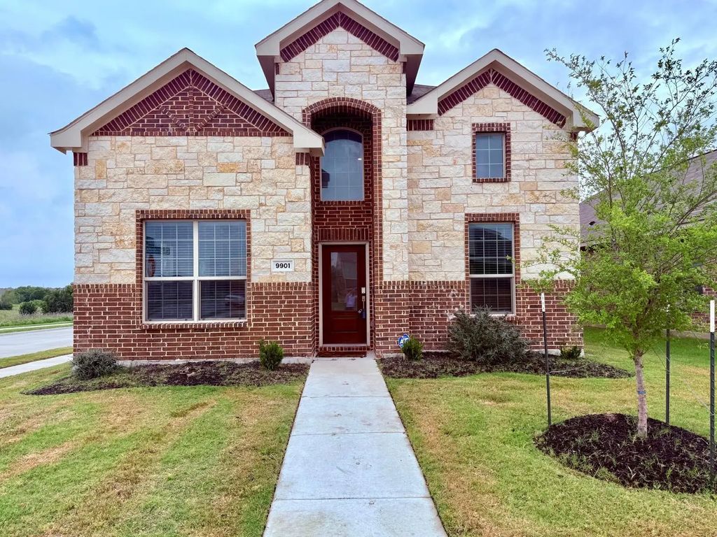 9901 Diamondhead Drive, Fort Worth