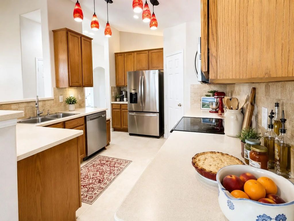 8323 Brigalow Street, Arlington