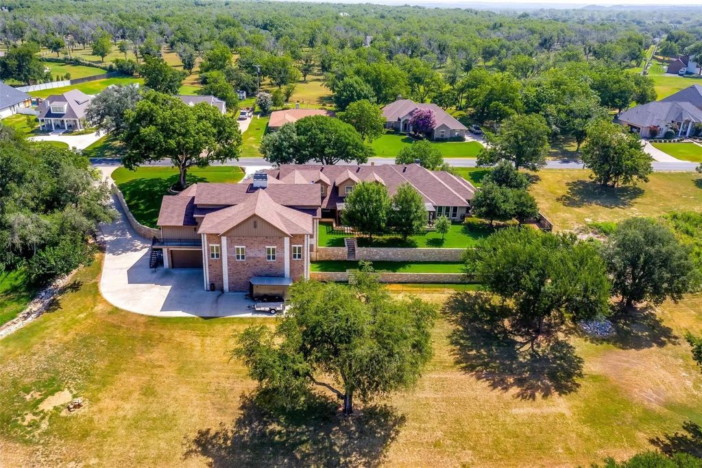 9310 Bellechase Road, Granbury