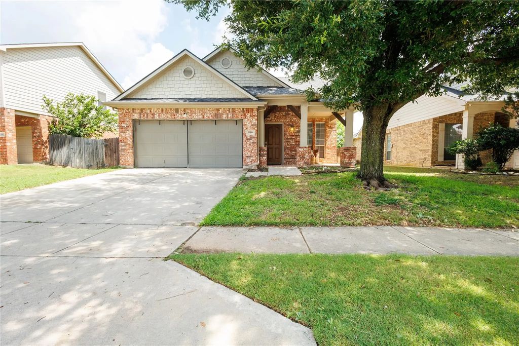10844 Hawks Landing Road, Fort Worth