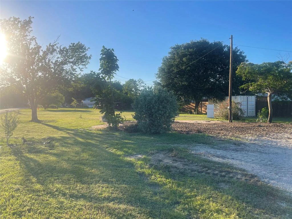 515 Fm-2353, Possum Kingdom Lake