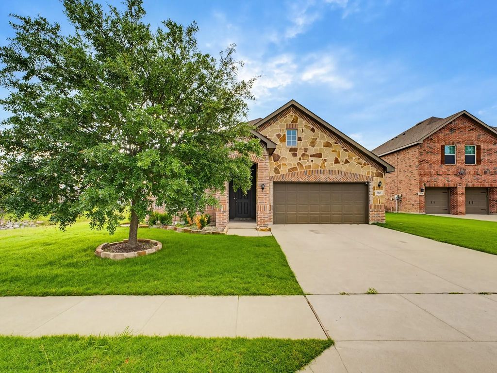 4221 Aldridge Lane, Fort Worth