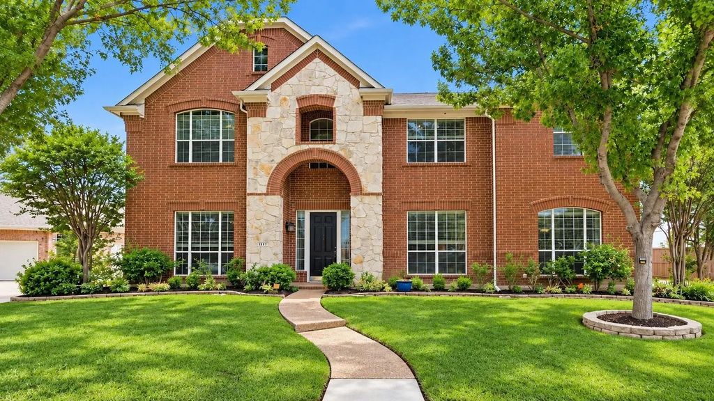 1117 Apache Lake Drive, Carrollton