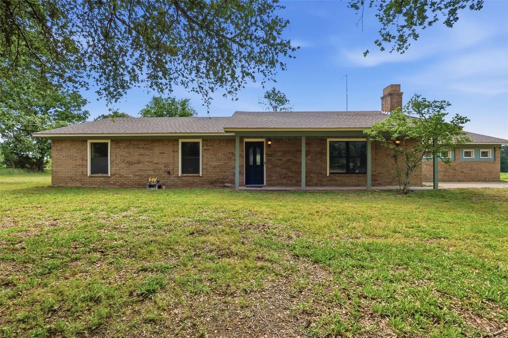 3344 Fm 556, Pittsburg