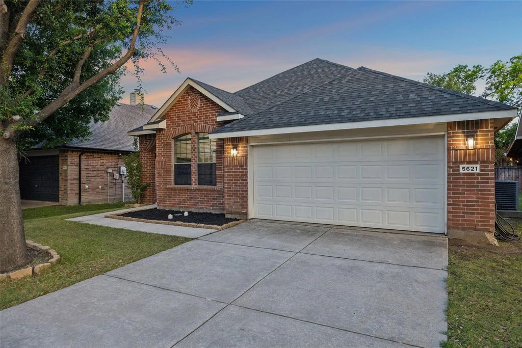 5621 Crestwood Drive, Prosper