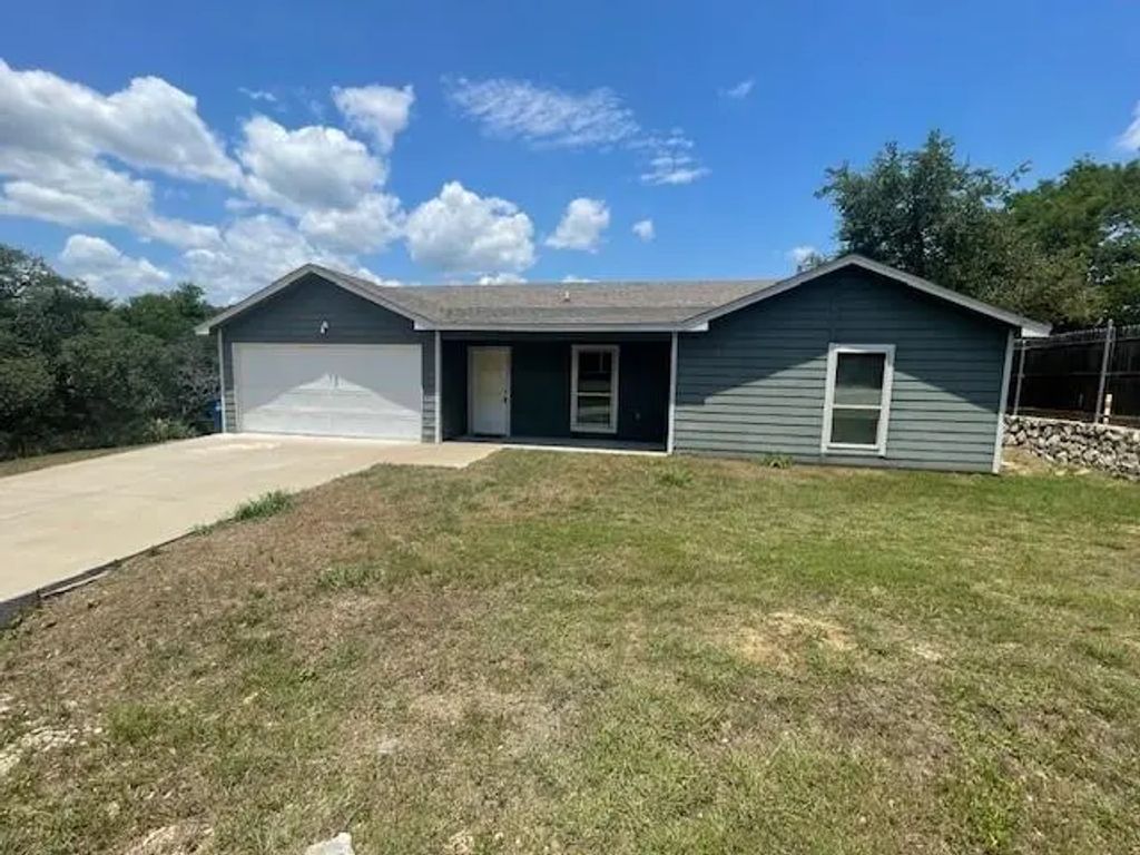 1816 Hidden Valley Road, Granbury