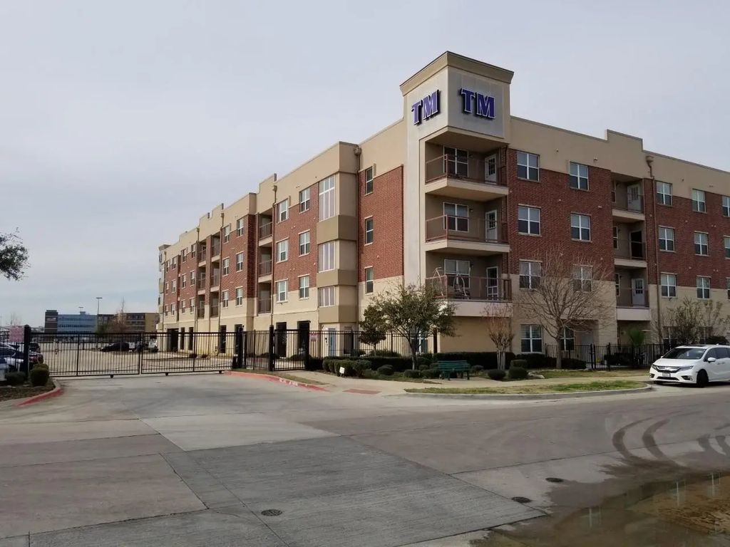 1100 W Trinity Mills Road 1017, Carrollton