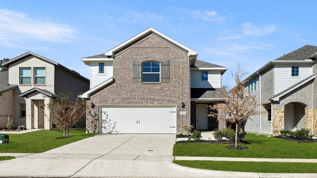 477 Pleasant Field Drive, Lavon