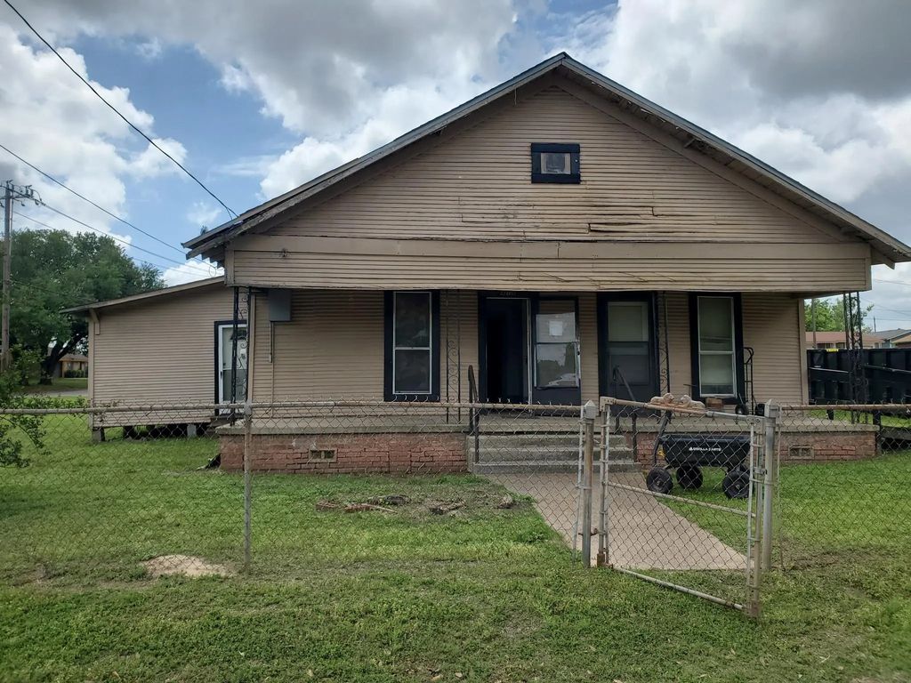 414 Barker Street, Athens