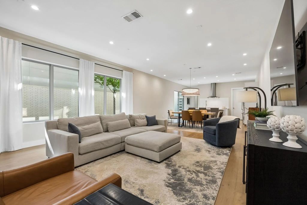 3320 Walchard Court, Dallas