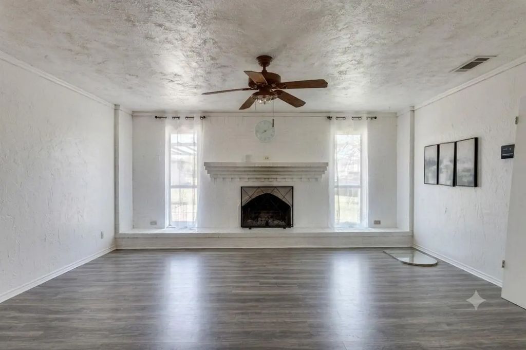 501 Sunrise Drive, Waxahachie