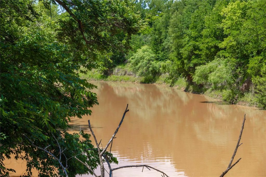 8380 Fm 585, Brownwood