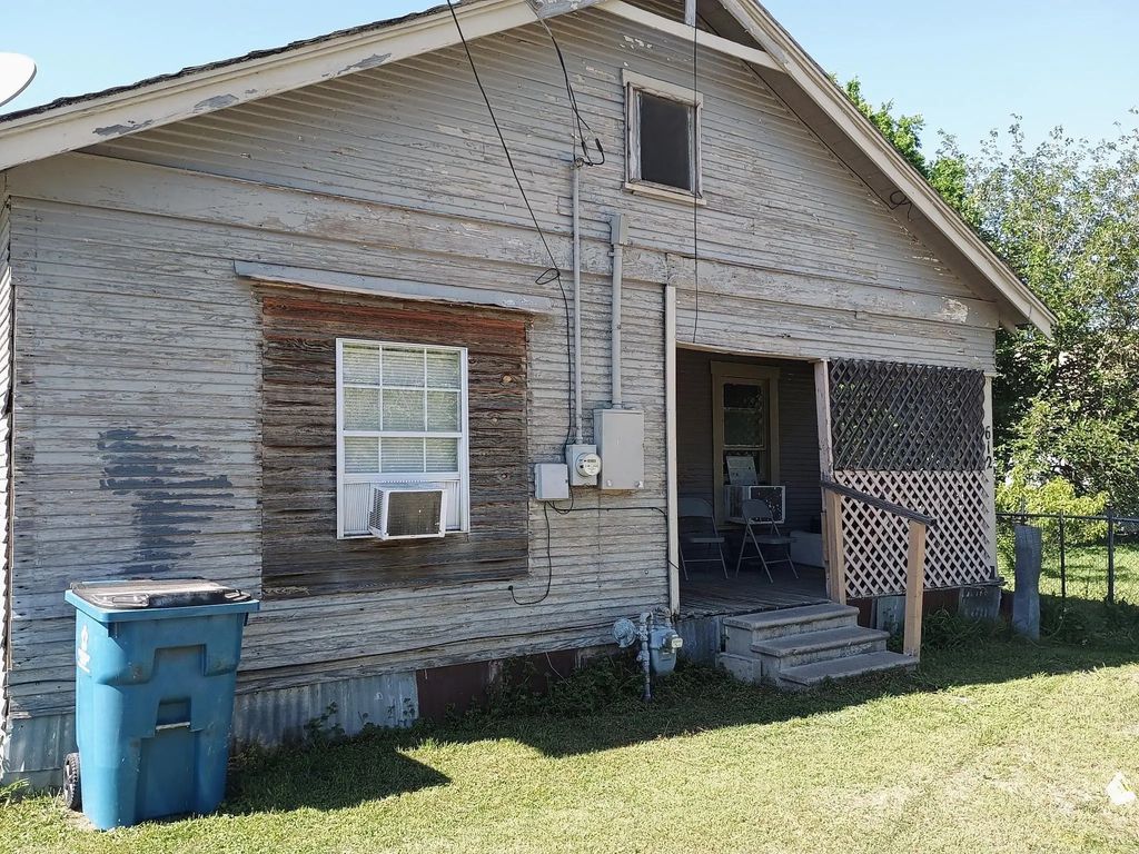 612 W 16th Avenue, Corsicana