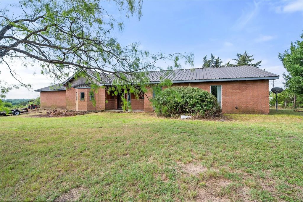 9326 Nw County Road 1343, Blooming Grove