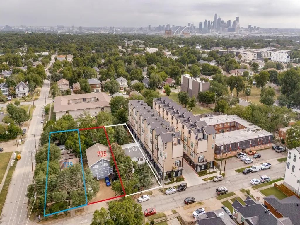 731 W 10th Street, Dallas