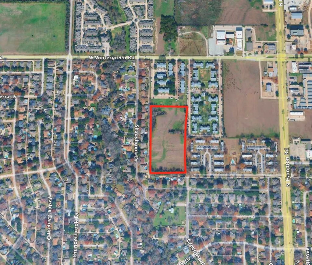 300 W Wintergreen Road, DeSoto