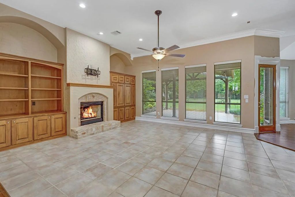 7301 Stallion Street, Denton