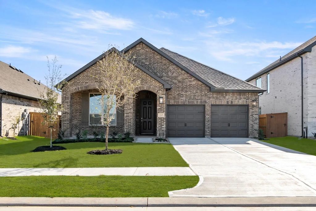 9105 Harrisburg Drive, Fort Worth