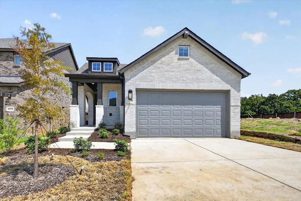 3710 Southbend Drive, Denison