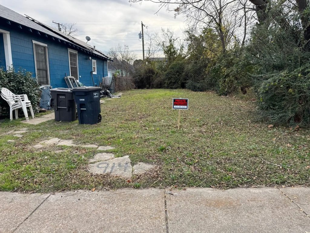 914 E Leuda, Fort Worth
