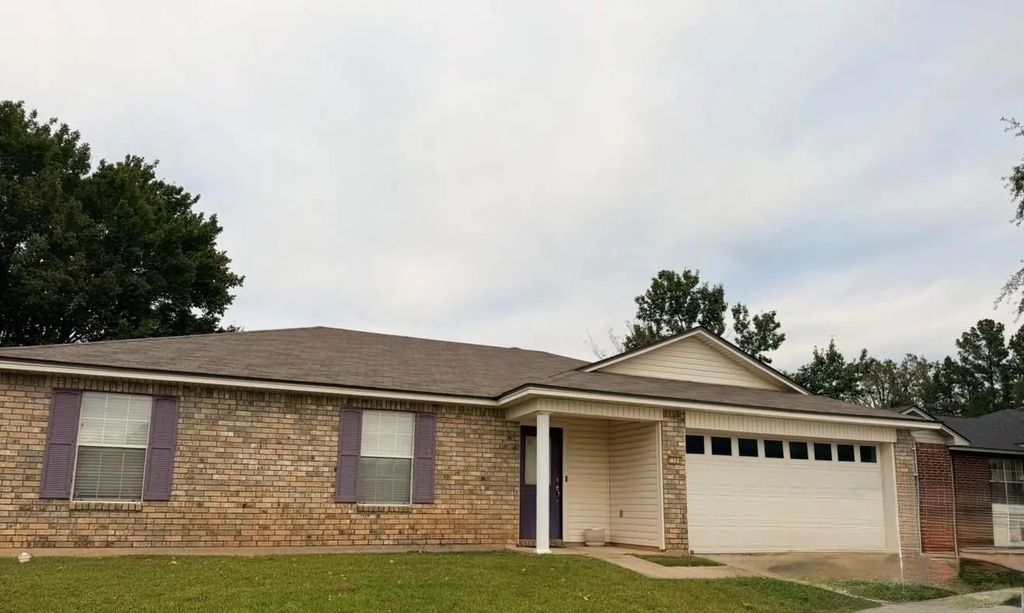 7504 Pecanwood Court, Haughton