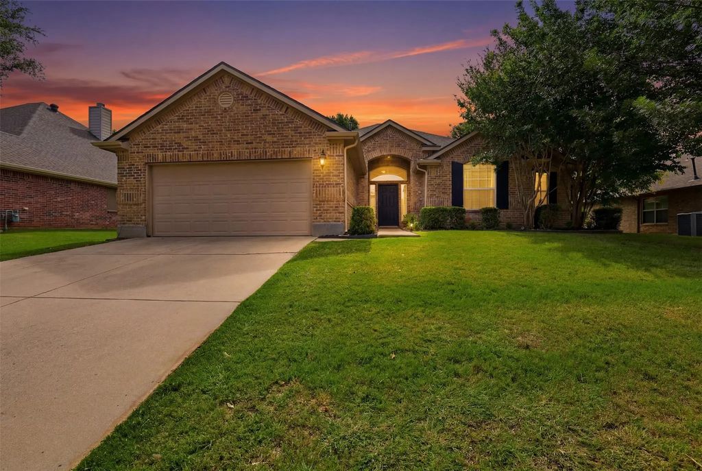 410 Charlie Way, Weatherford
