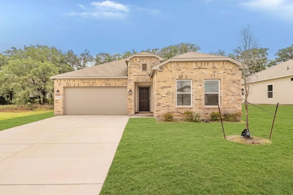 115 Kylie Street, Cleburne