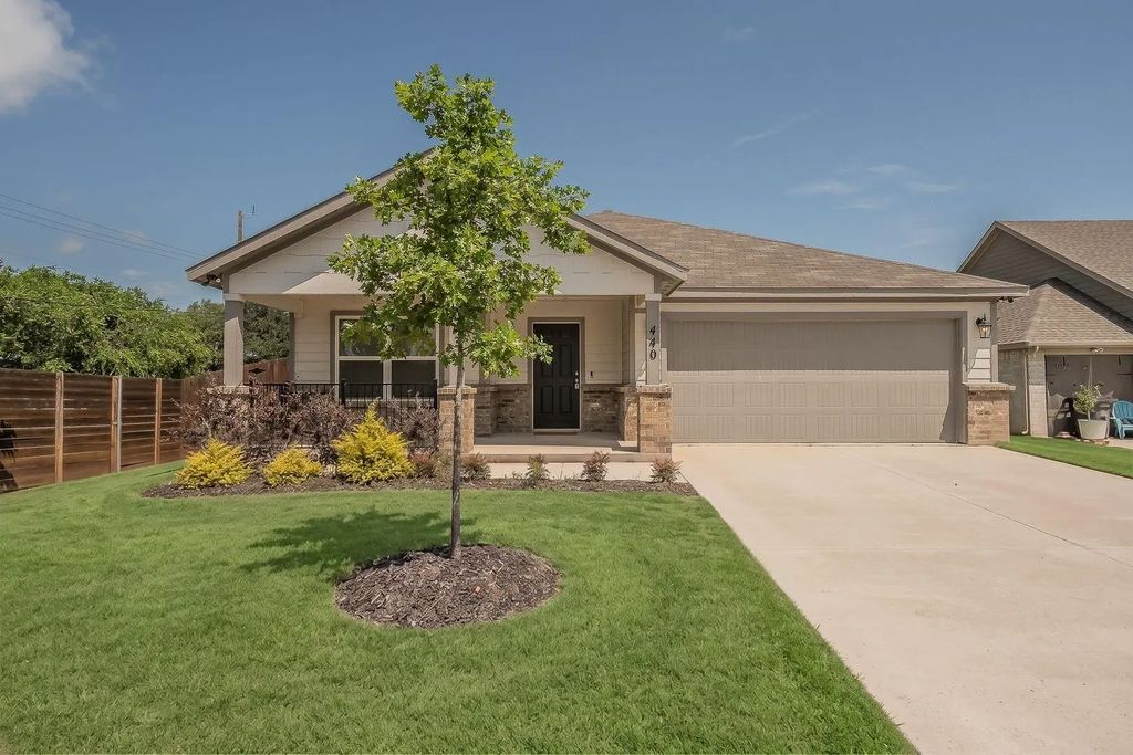440 Rose Avenue, Cleburne