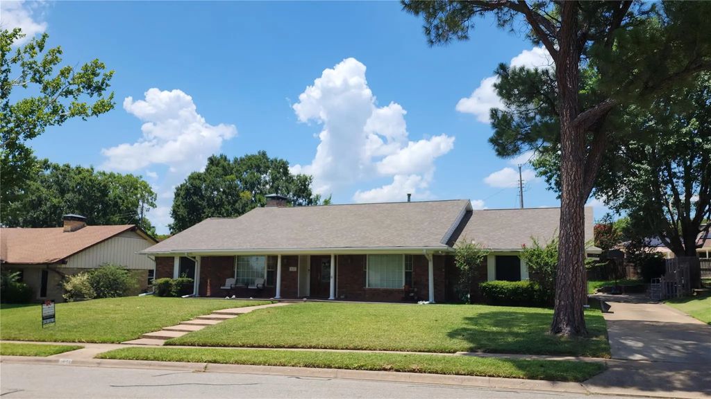 1601 Yarborough Drive, Sherman