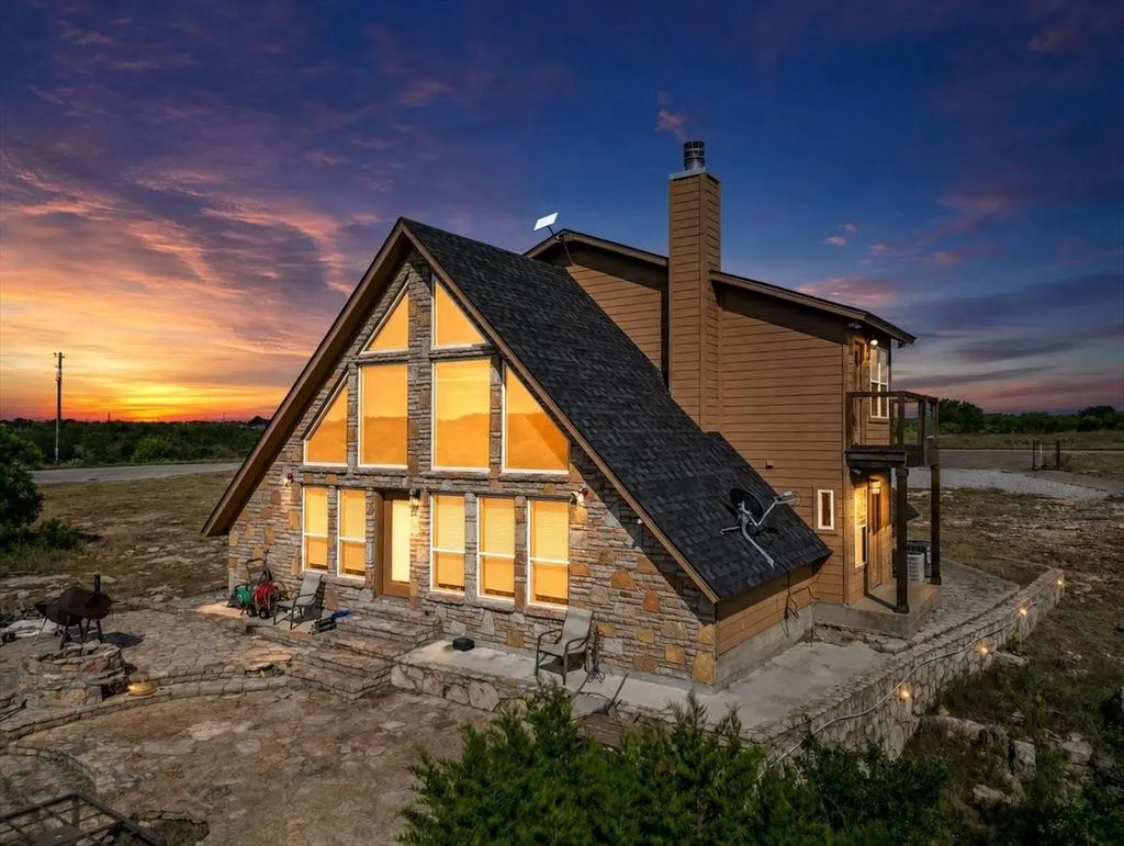 2020 Bluff Creek Drive, Possum Kingdom Lake