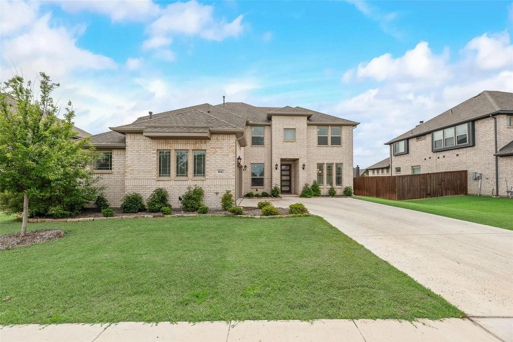 1042 Elmwood Drive, Justin