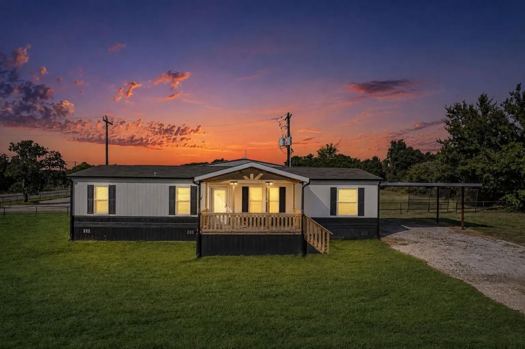 105 Beaver Creek Drive, Azle