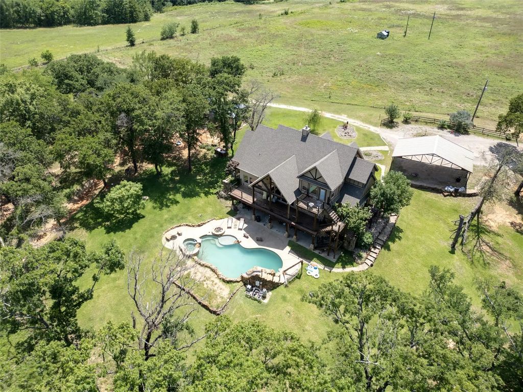 1510 Hawkins Road, Whitesboro