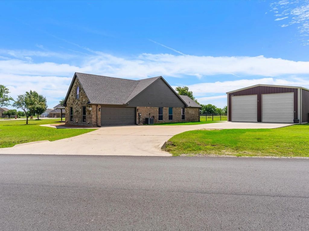 2641 Purple Sage Trail, Fort Worth