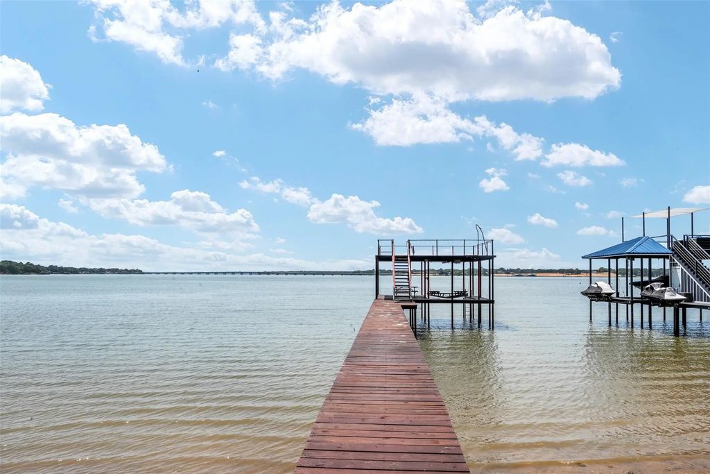 256 Sailfish Drive, Mabank