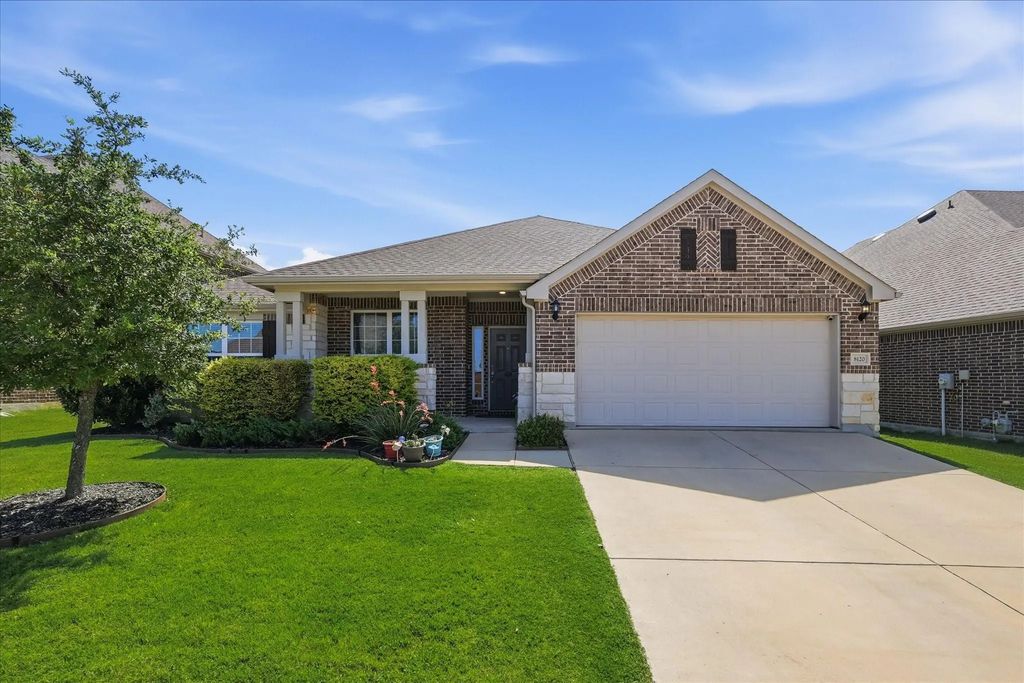 8120 Horseman Road, Fort Worth