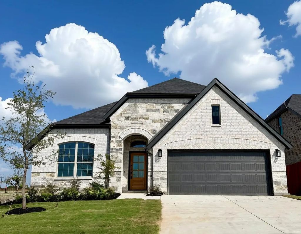 2813 Slama Trail, Crandall