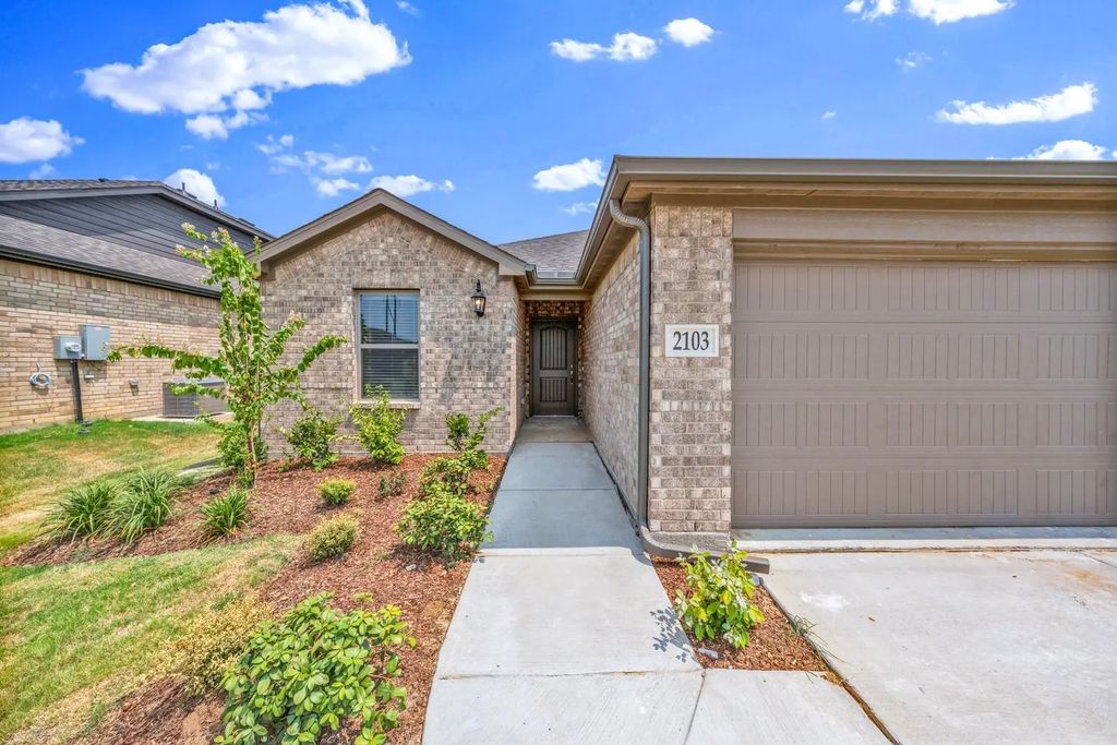 2103 Redwood, Sulphur Springs