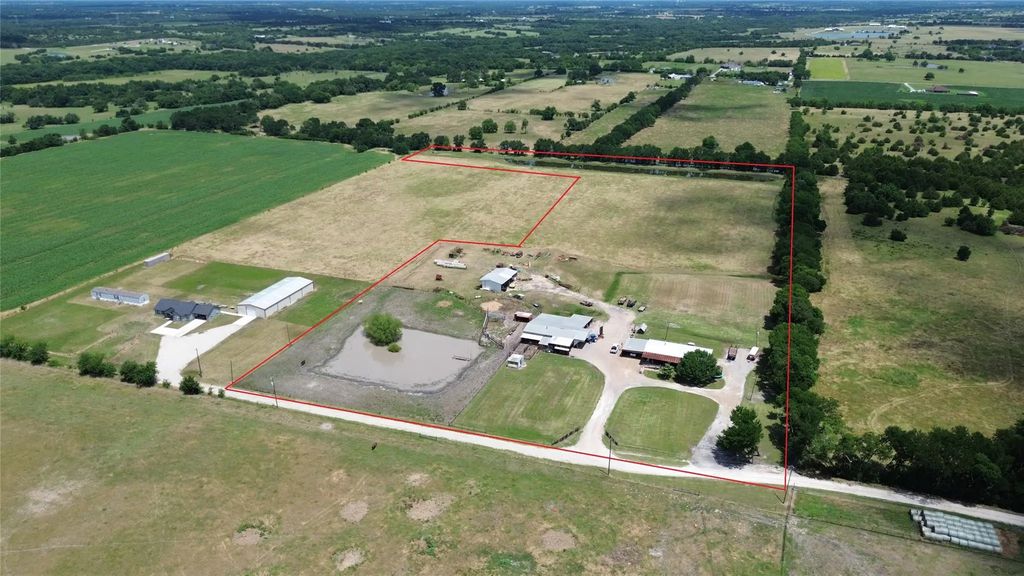 15901 County Road 1030, Blue Ridge