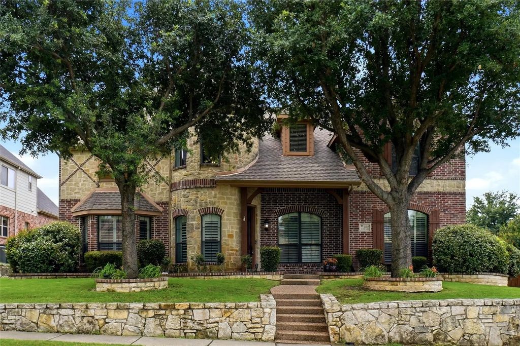 1632 Flowers Drive, Carrollton