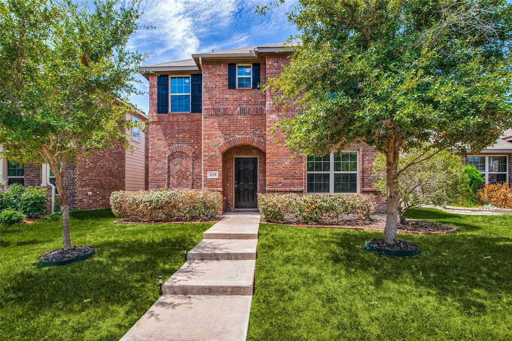 1229 Land Oak Road, Royse City
