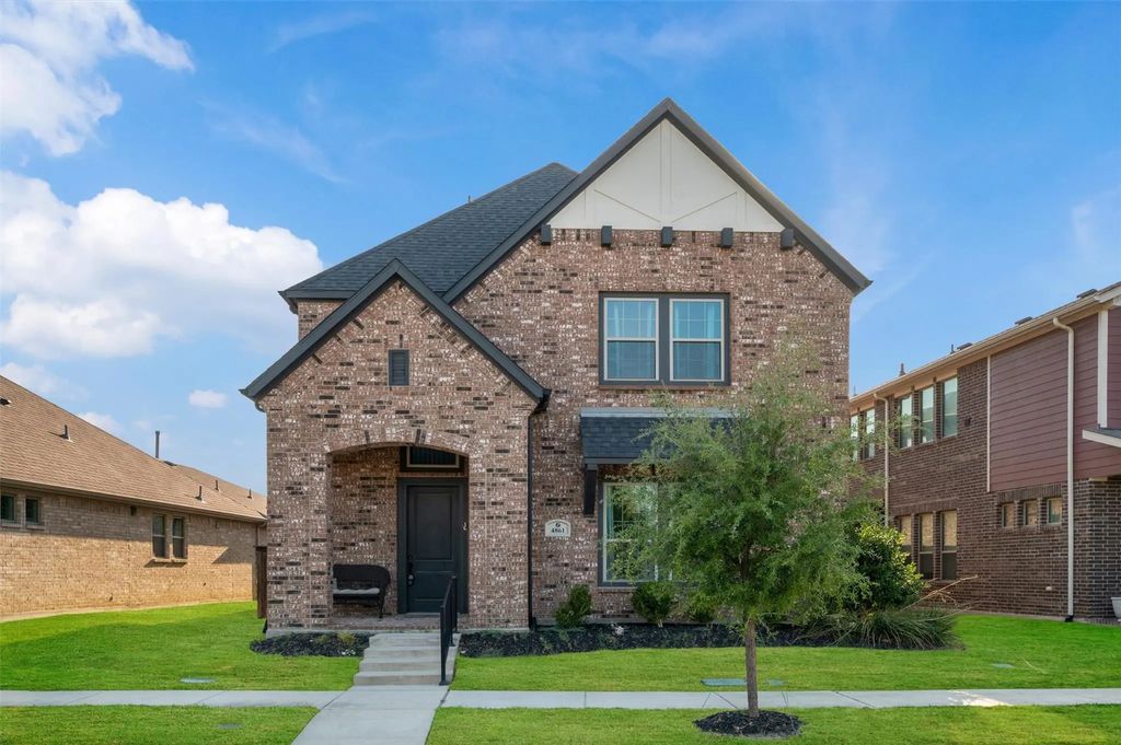 4861 Claire Lane, Fairview