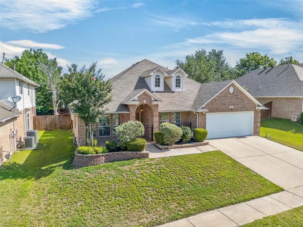 4821 Diamond Trace Trail, Fort Worth